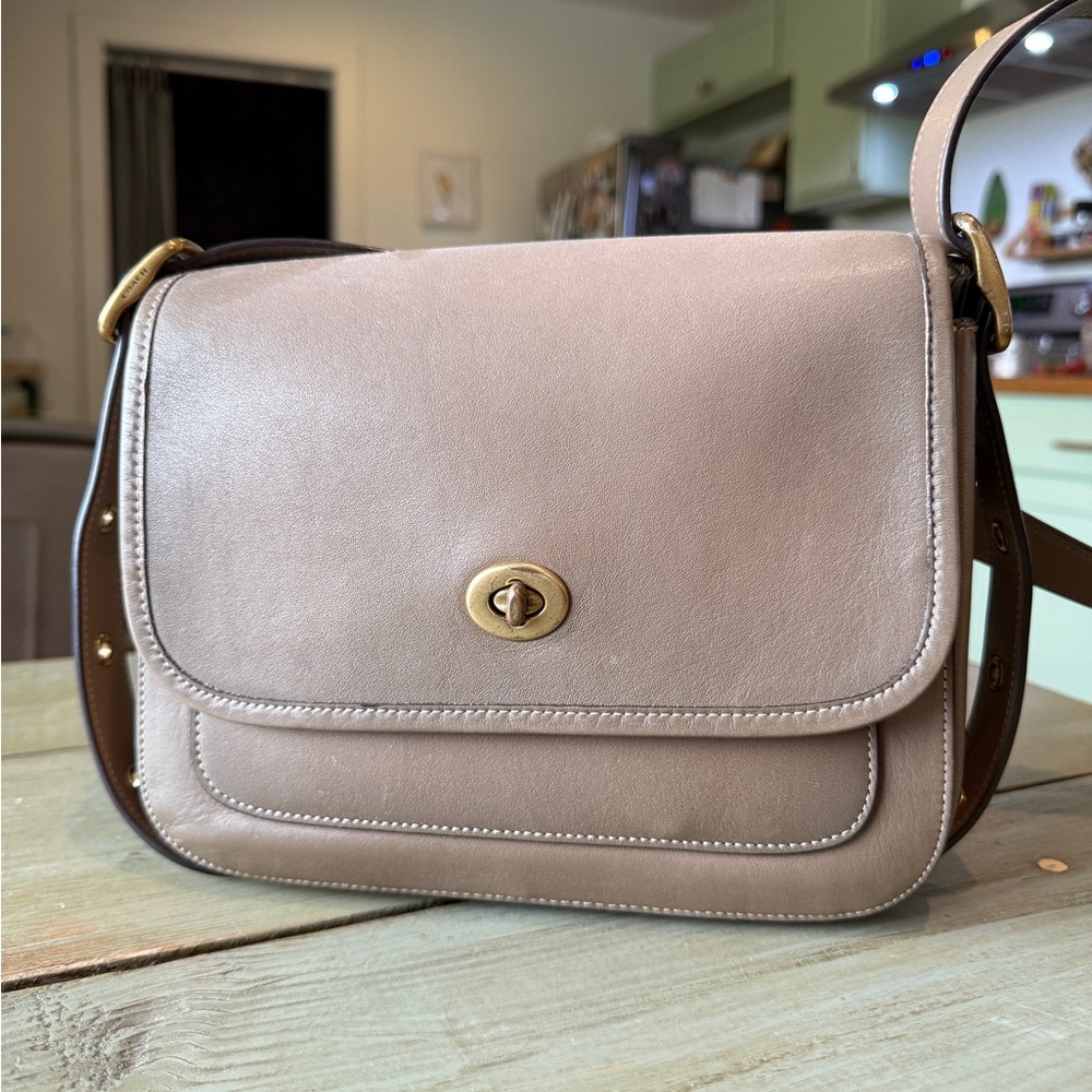 Coach Rambler Messenger Taupe